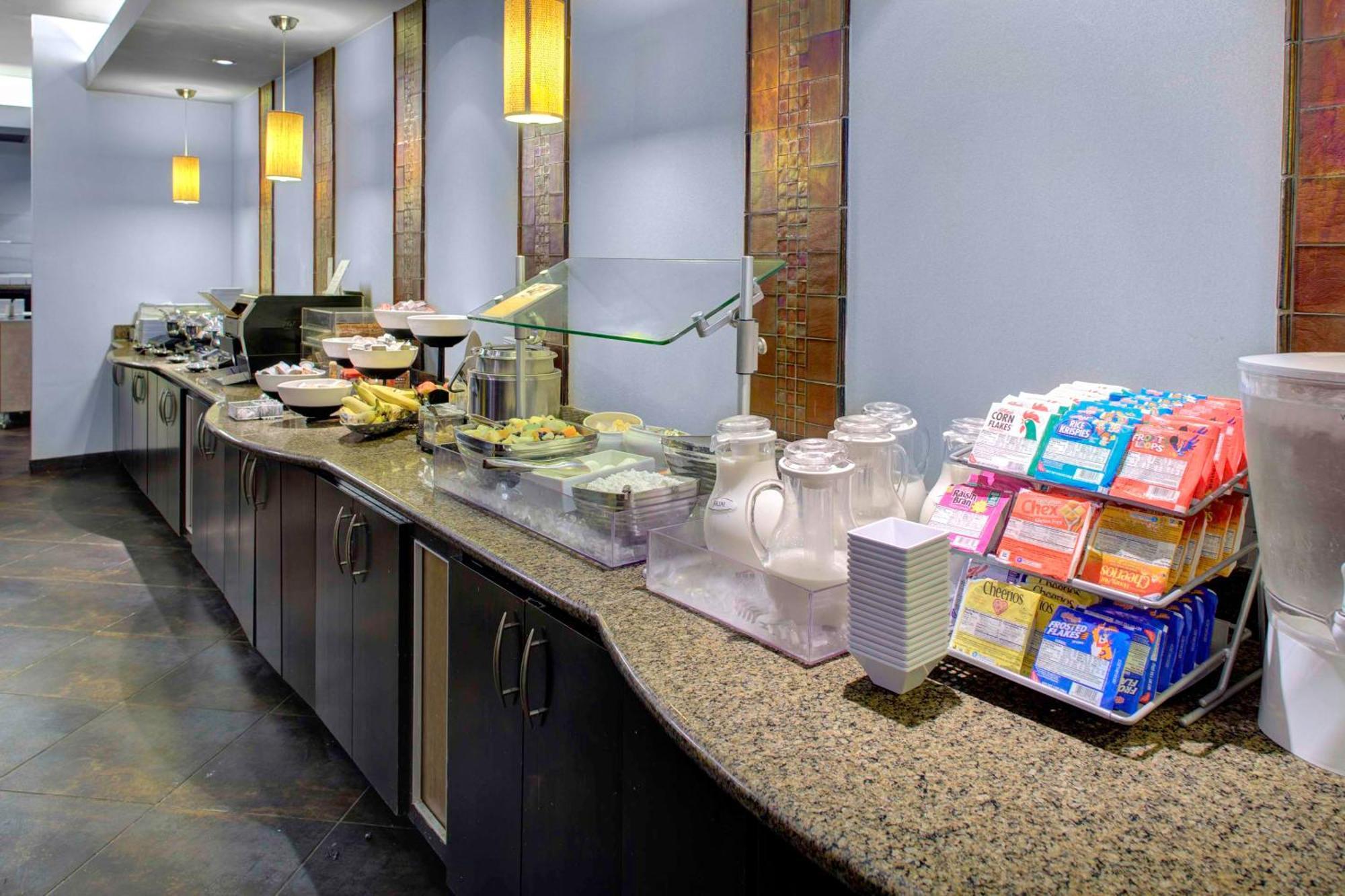 Hyatt House Shelton Hotel Екстериор снимка